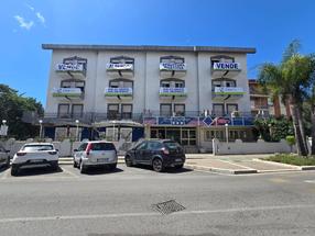 Hotel 3 stelle a due passi dal mare di Serapo in Vendita