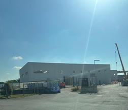 Capannone nuova costruzione 4200 mq oltre uffici di 400 mq in Vendita
